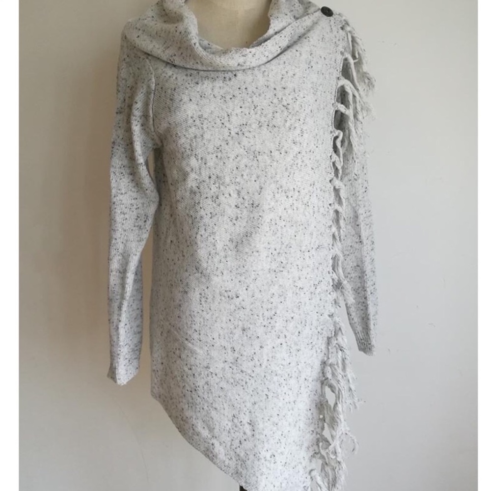 1 Left! Grey Poncho Cardigan w Fringe Hem - Picture 4 of 6